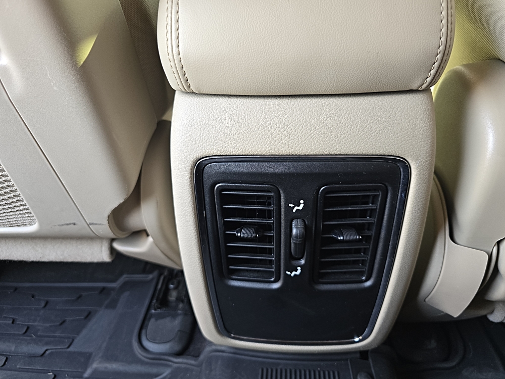 2019 Jeep Grand Cherokee Laredo E - Photo 21