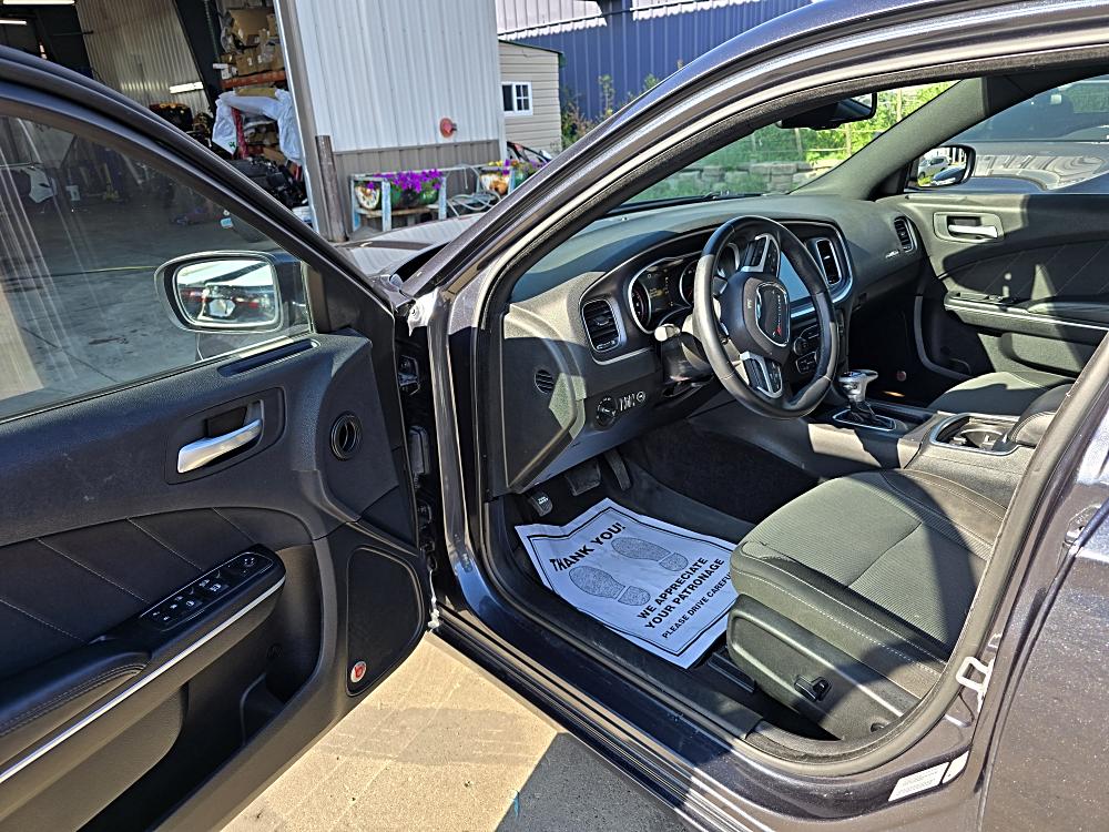 2016 Dodge Charger SXT - Photo 10