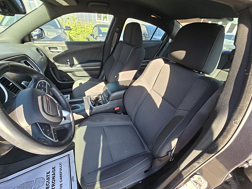 2016 Dodge Charger SXT - Photo 11