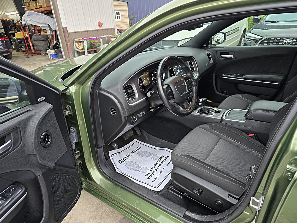 2022 Dodge Charger SXT - Photo 9