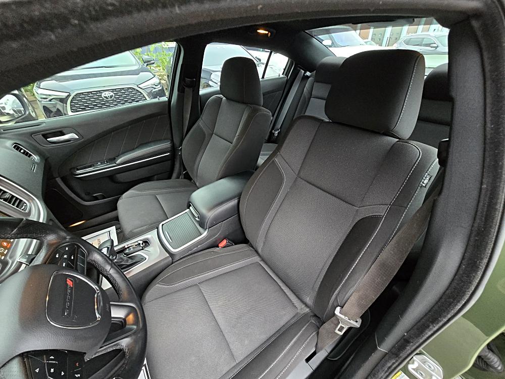 2022 Dodge Charger SXT - Photo 11