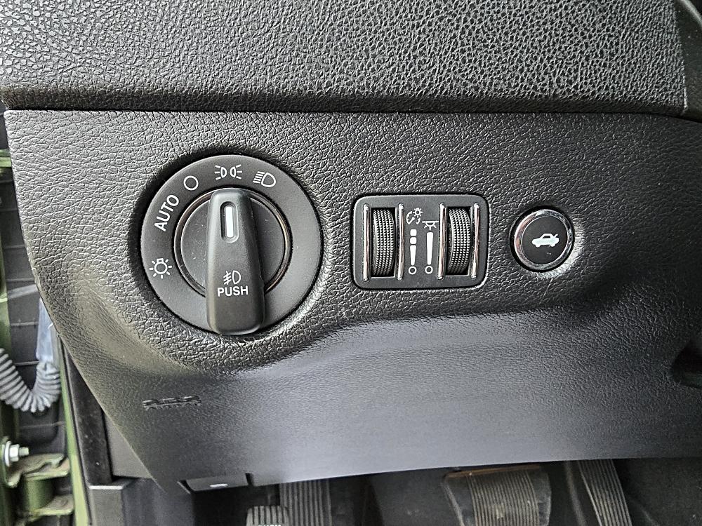 2022 Dodge Charger SXT - Photo 12