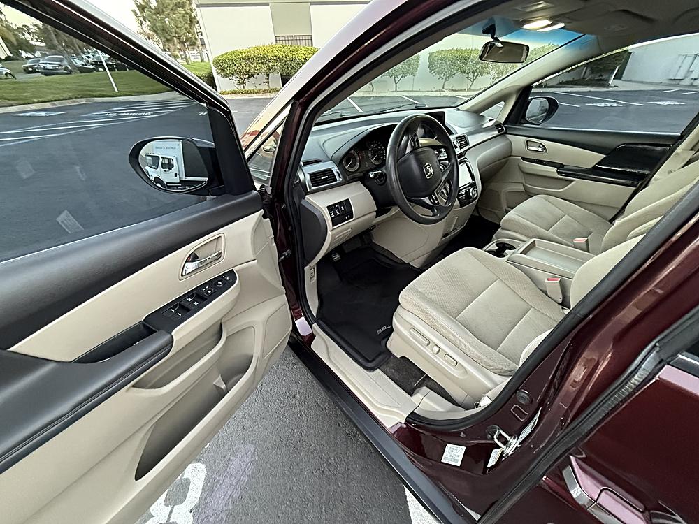 2014 Honda Odyssey EX - Photo 10