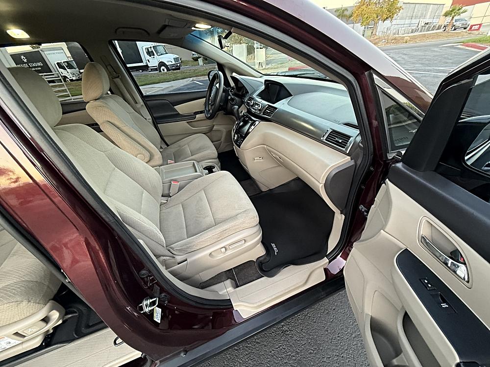 2014 Honda Odyssey EX - Photo 7