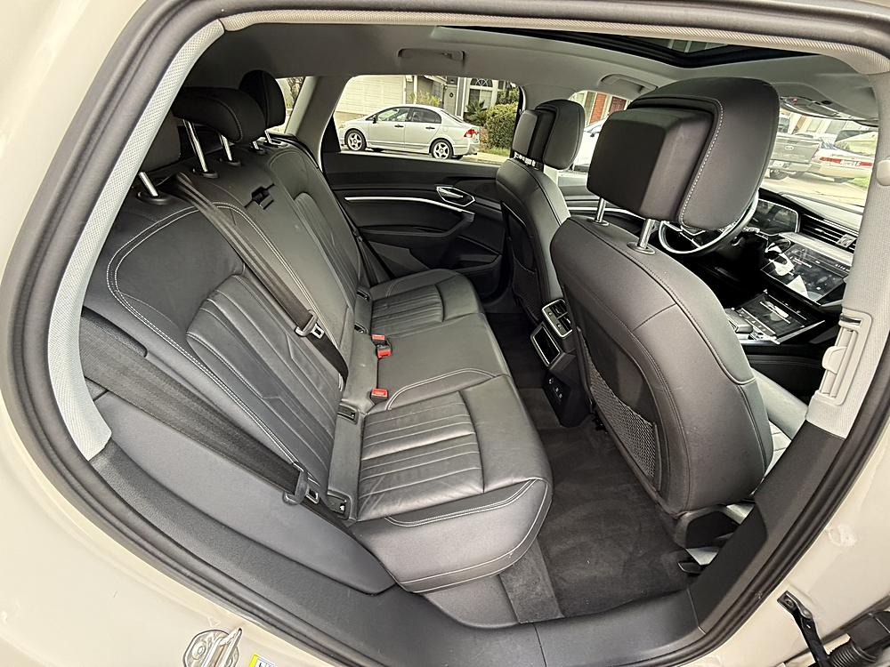 2021 Audi e-tron Premium - Photo 7
