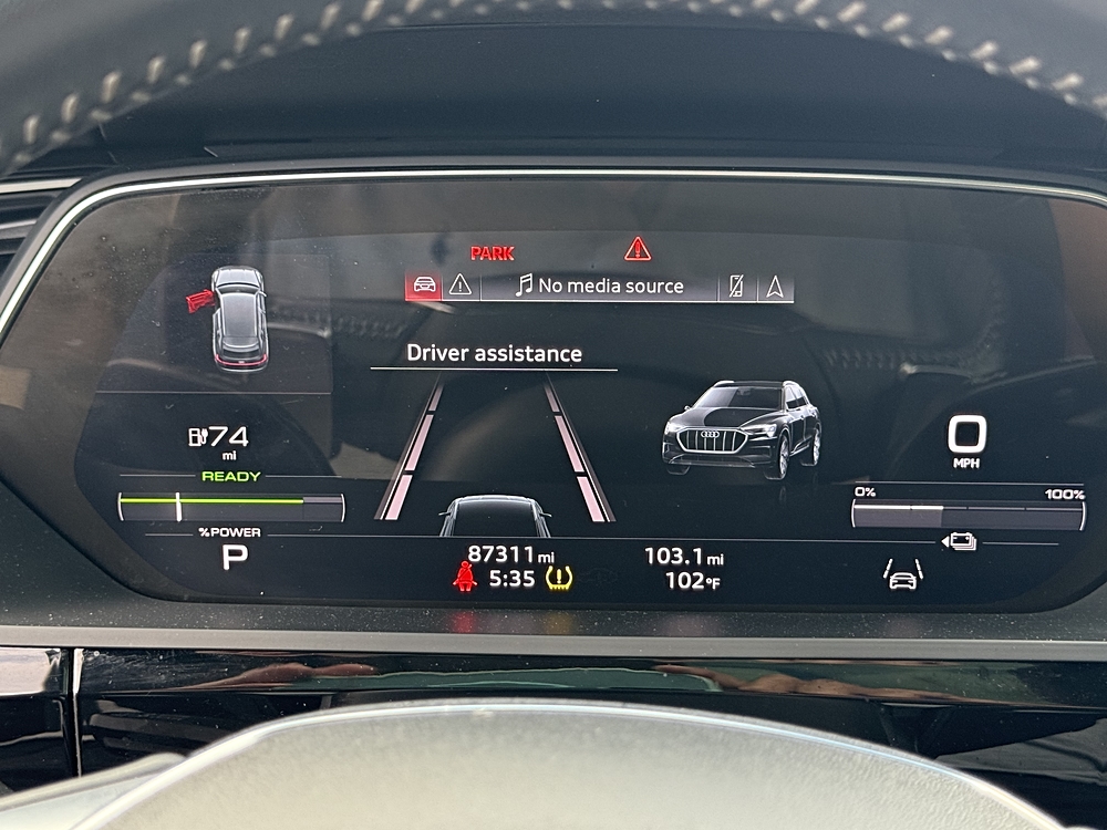 2021 Audi e-tron Premium - Photo 14