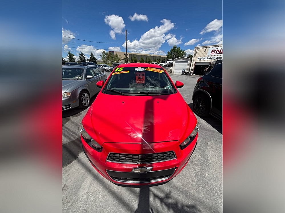 2015 Chevrolet Sonic LT - Photo 13