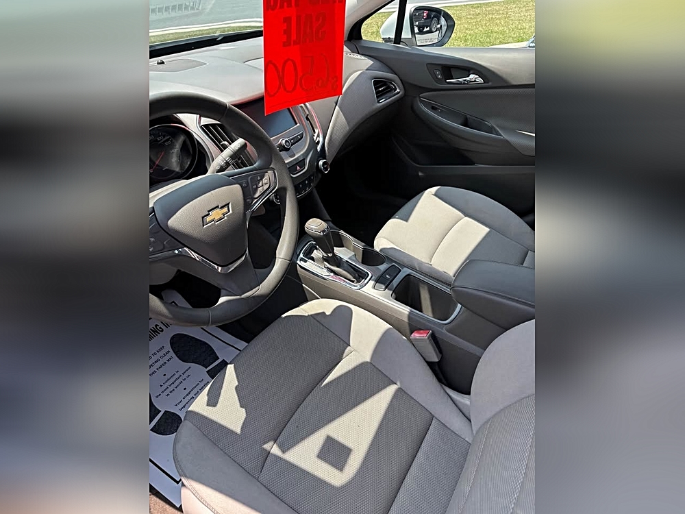 2016 Chevrolet Cruze LT - Photo 12