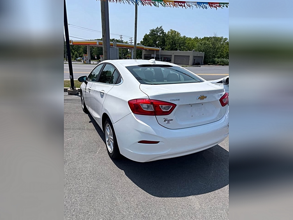 2016 Chevrolet Cruze LT - Photo 13