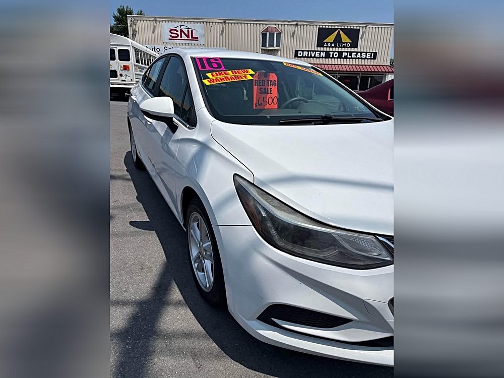 2016 Chevrolet Cruze LT - Photo 10