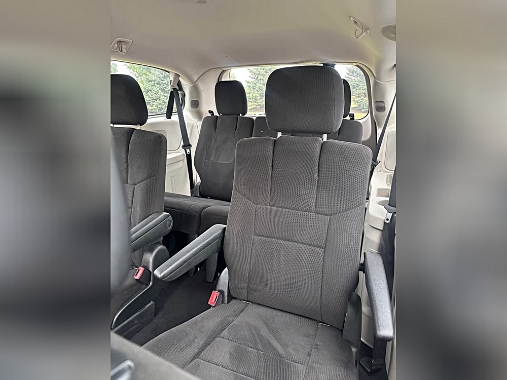 2013 Dodge Grand Caravan American Value Package - Photo 6