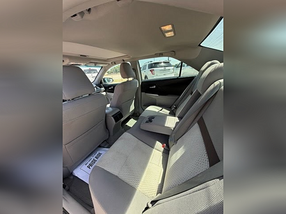 2013 Toyota Camry XLE - Photo 6