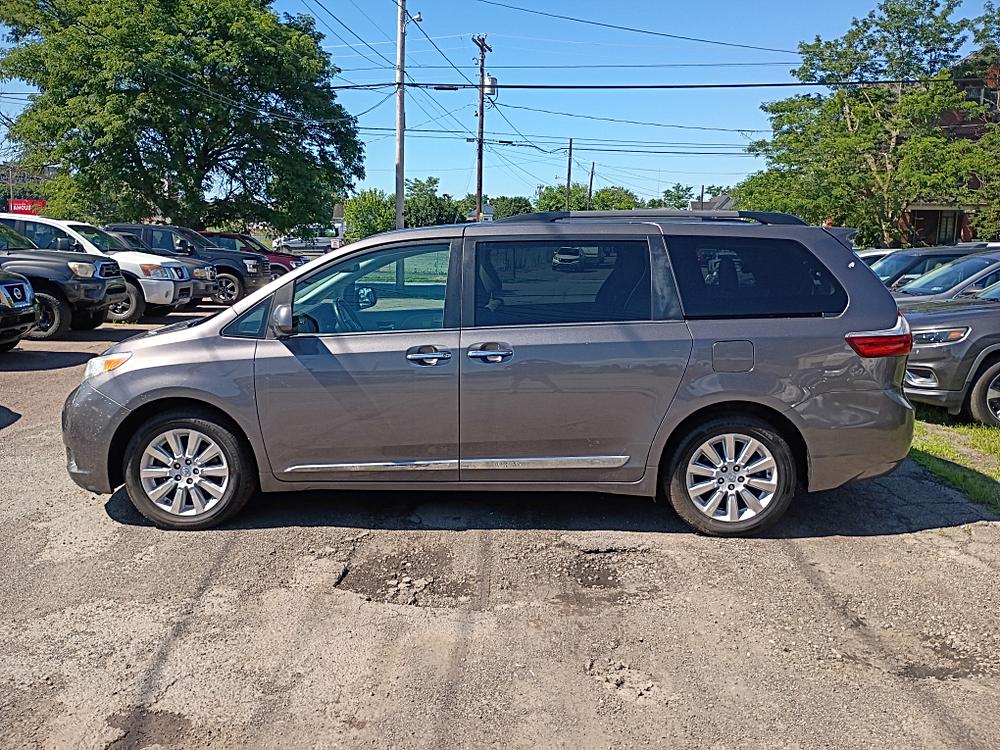 2015 Toyota Sienna XLE