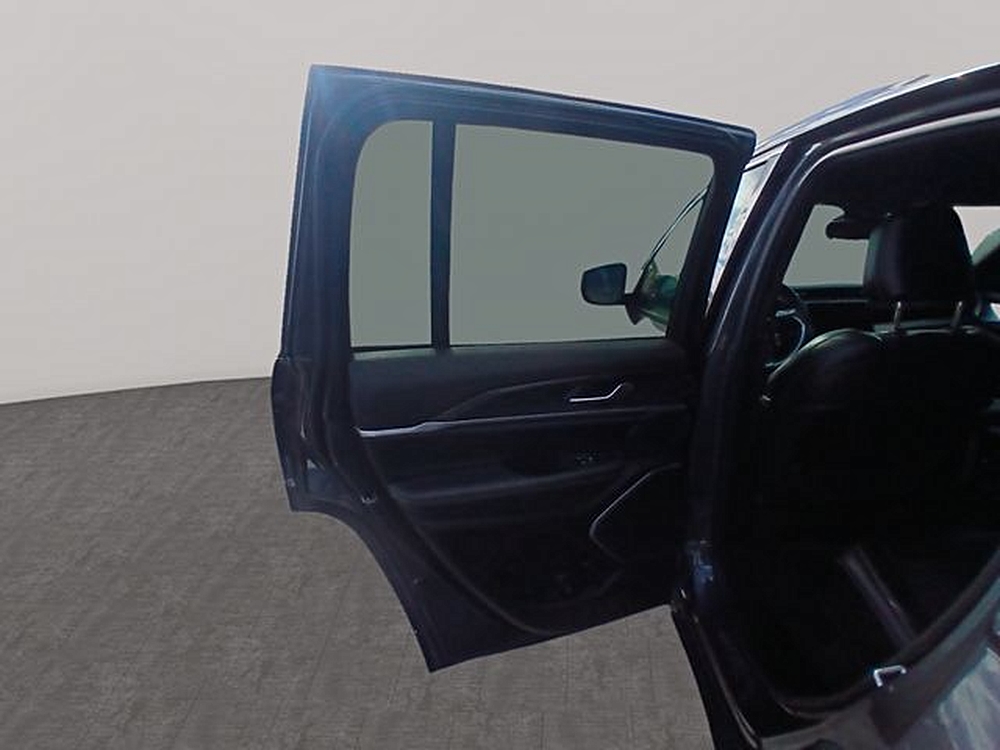 2024 Jeep Grand Cherokee Altitude - Photo 13
