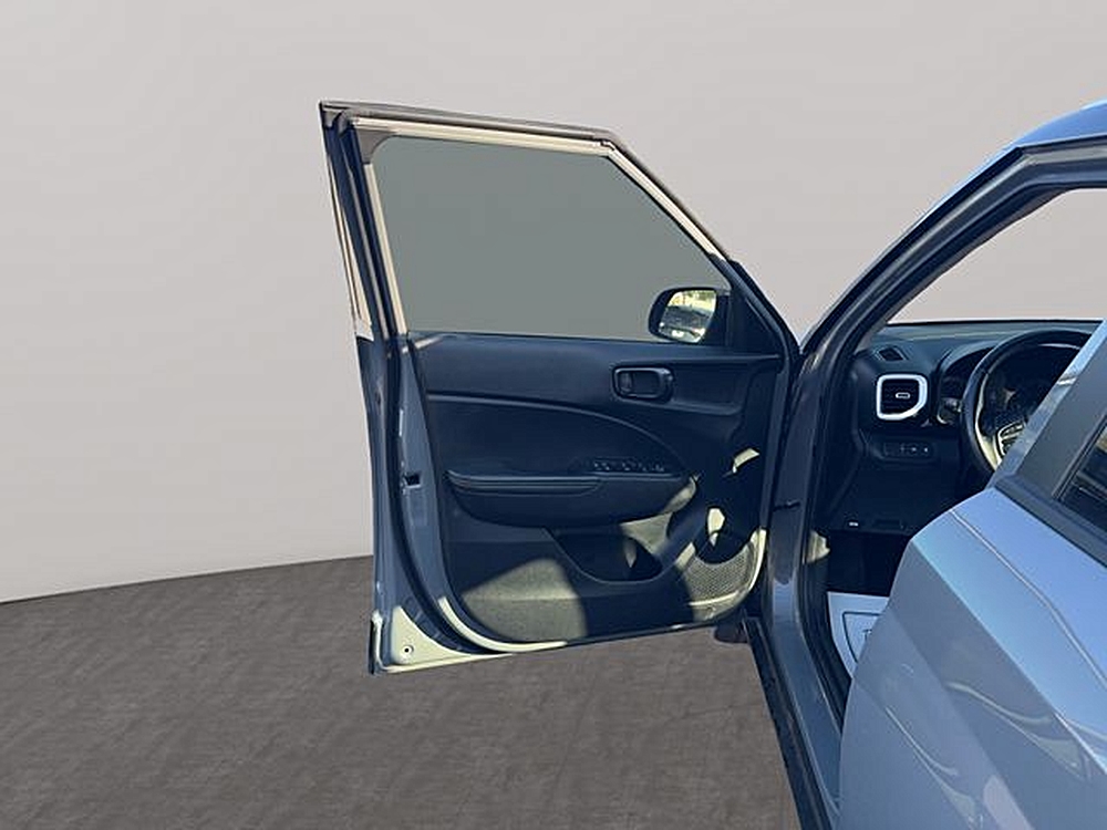 2022 Hyundai Venue Limited - Photo 11
