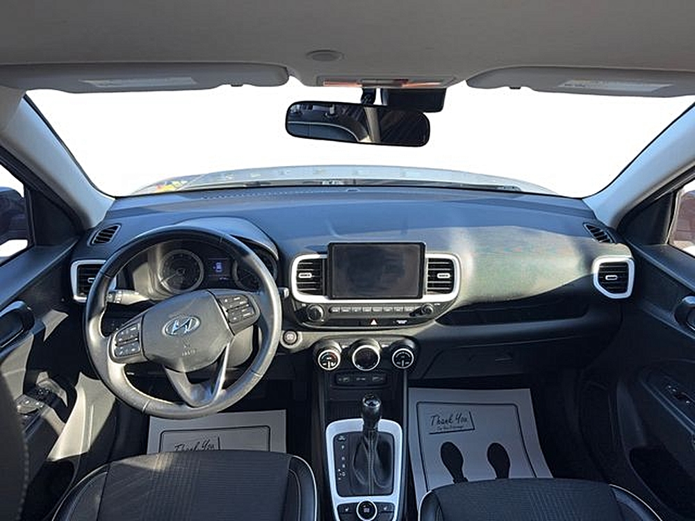 2022 Hyundai Venue Limited - Photo 22
