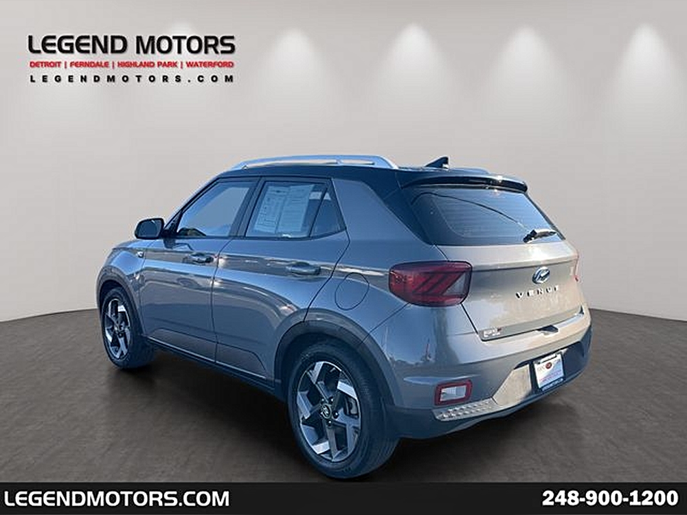 2022 Hyundai Venue Limited - Photo 6