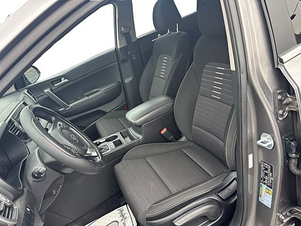 2018 Kia Sportage LX - Photo 12