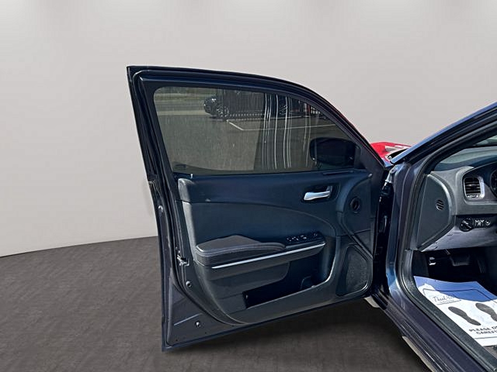 2018 Dodge Charger SXT - Photo 11