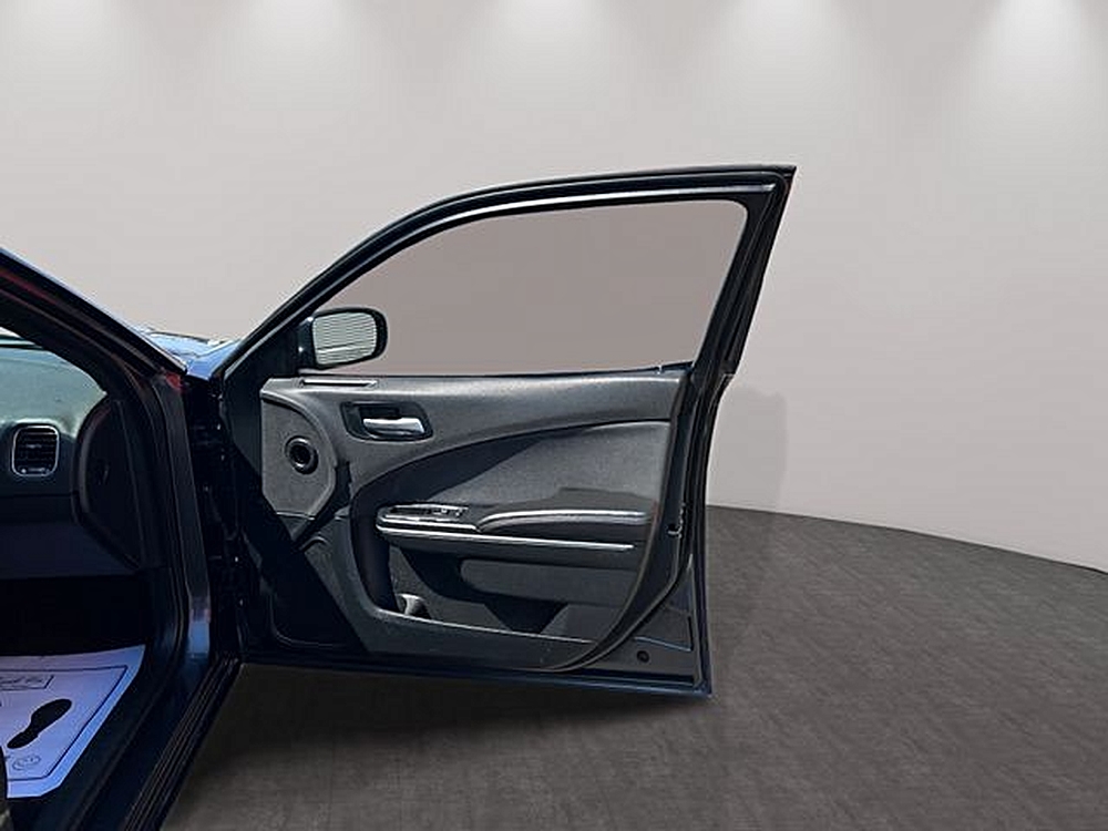 2018 Dodge Charger SXT - Photo 16