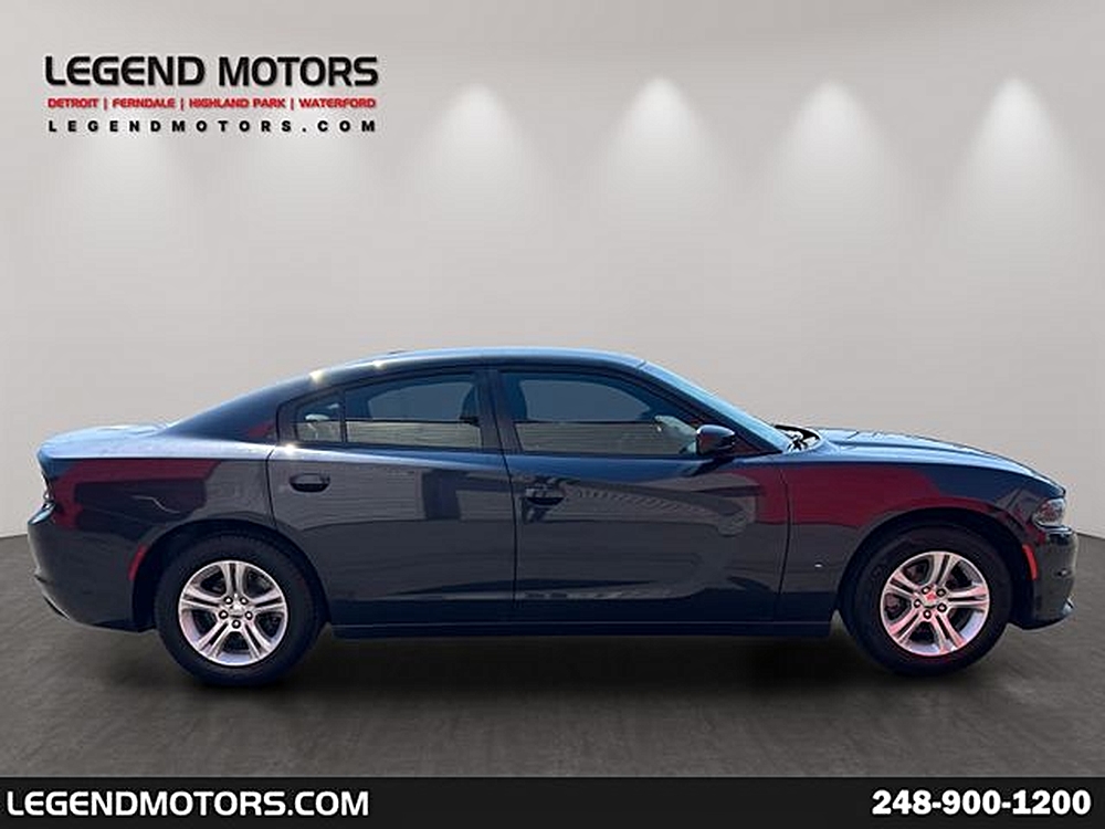 2018 Dodge Charger SXT - Photo 9