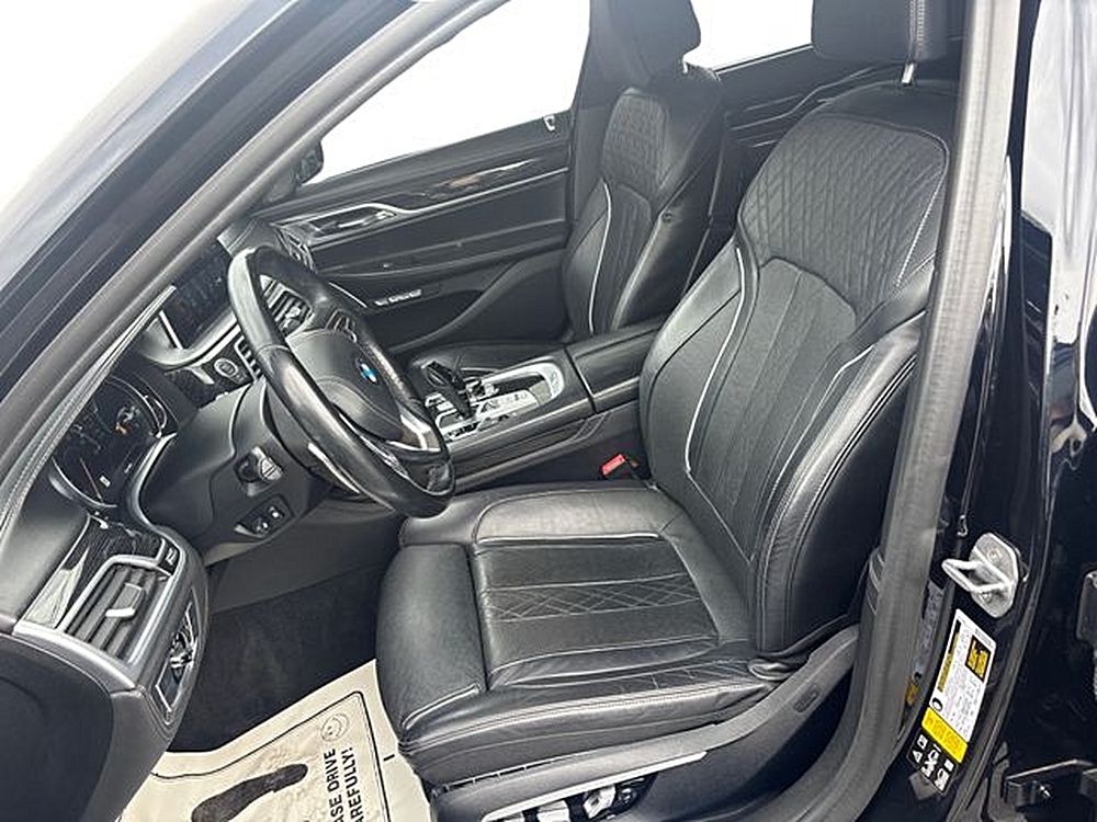 2017 BMW 7 Series 750i - Photo 12