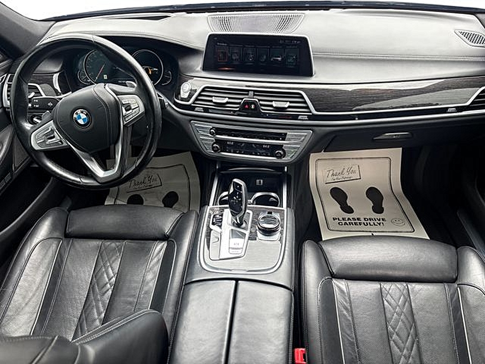 2017 BMW 7 Series 750i - Photo 22
