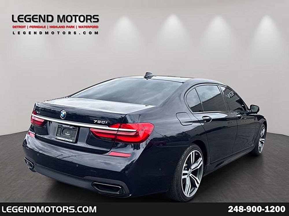 2017 BMW 7 Series 750i - Photo 8