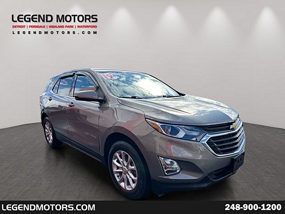 Used 2019 Chevrolet Equinox LT with VIN 3GNAXKEV6KS558194 for sale in Waterford Township, MI