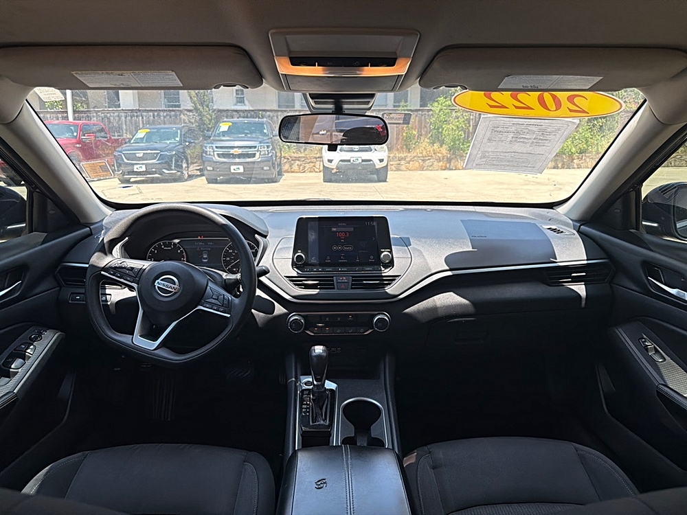 2022 Nissan Altima SV - Photo 12