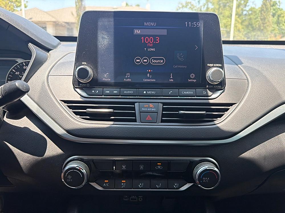2022 Nissan Altima SV - Photo 14