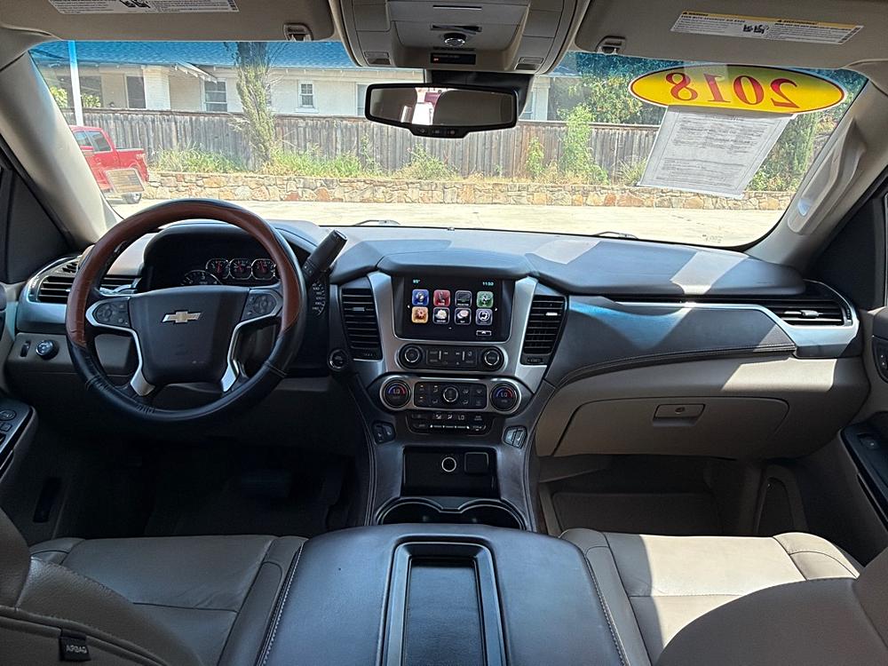 2018 Chevrolet Suburban LT - Photo 15