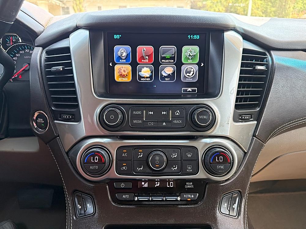 2018 Chevrolet Suburban LT - Photo 18