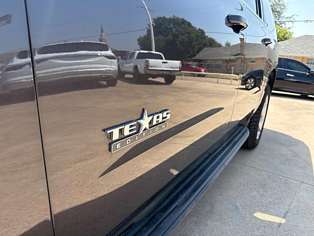 2018 Chevrolet Suburban LT - Photo 9