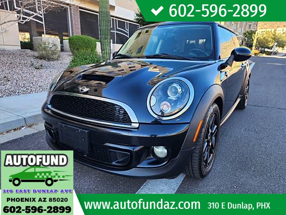 2013 MINI Cooper S's photo