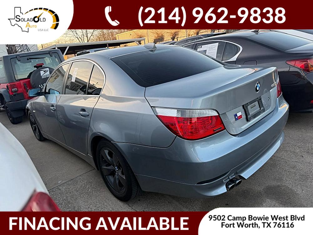 2004 BMW 5 Series 525i's photo