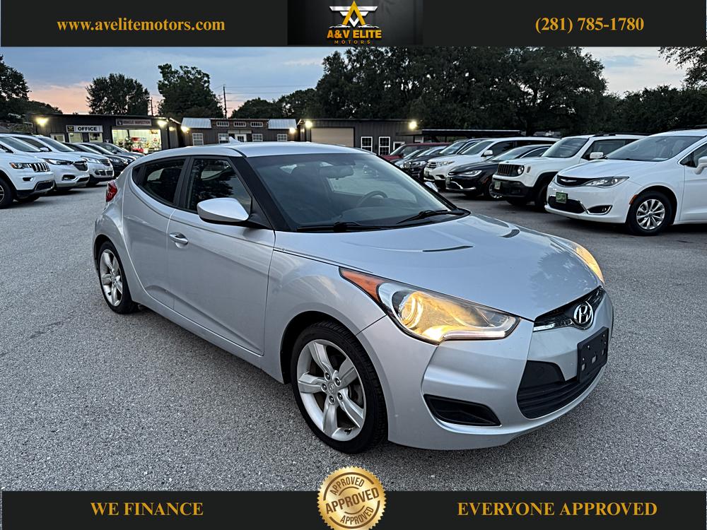 2014 Hyundai Veloster's photo