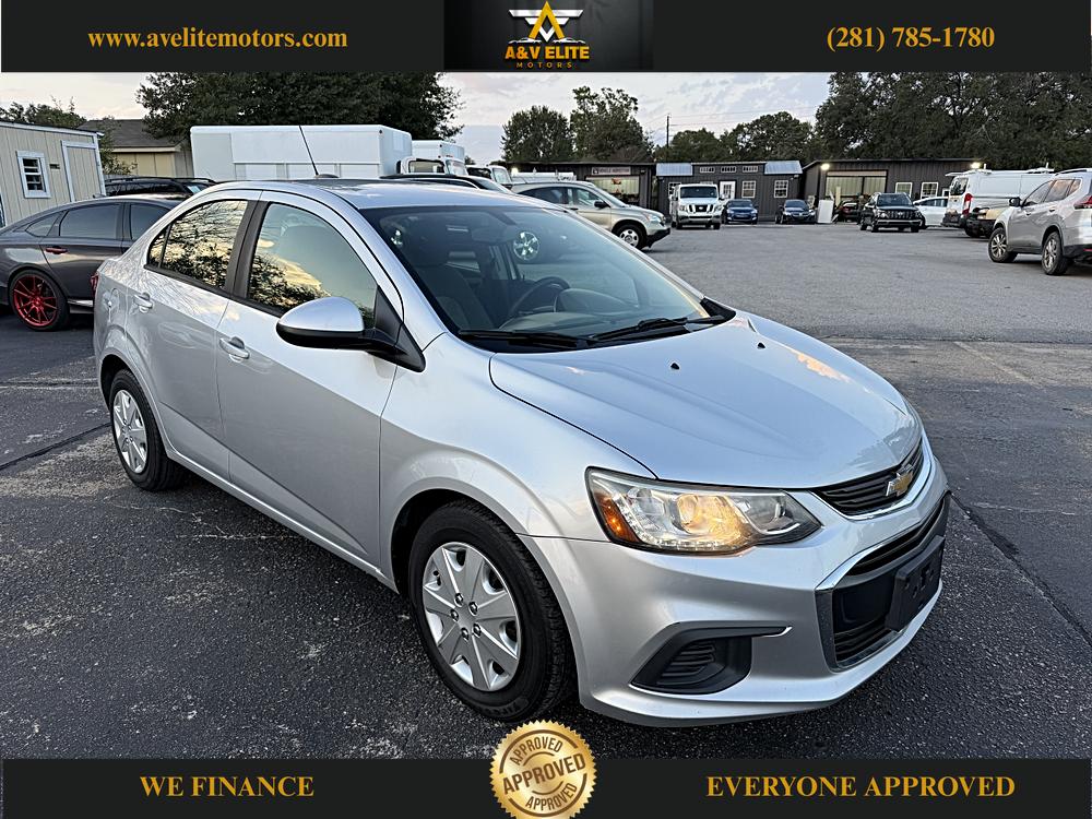 2018 Chevrolet Sonic LS's photo