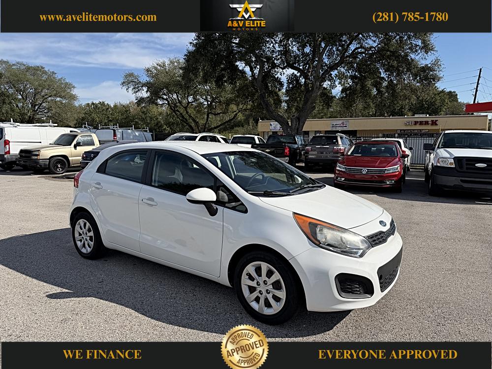 2012 Kia Rio 5-Door LX