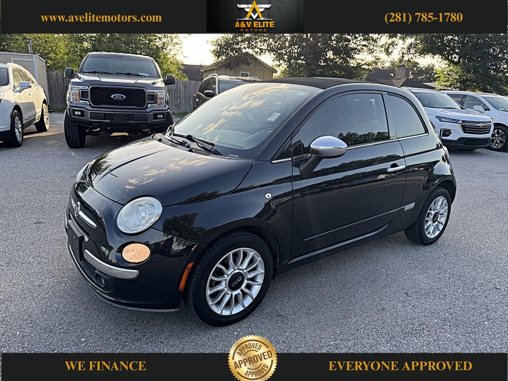 2013 FIAT 500 Lounge's photo