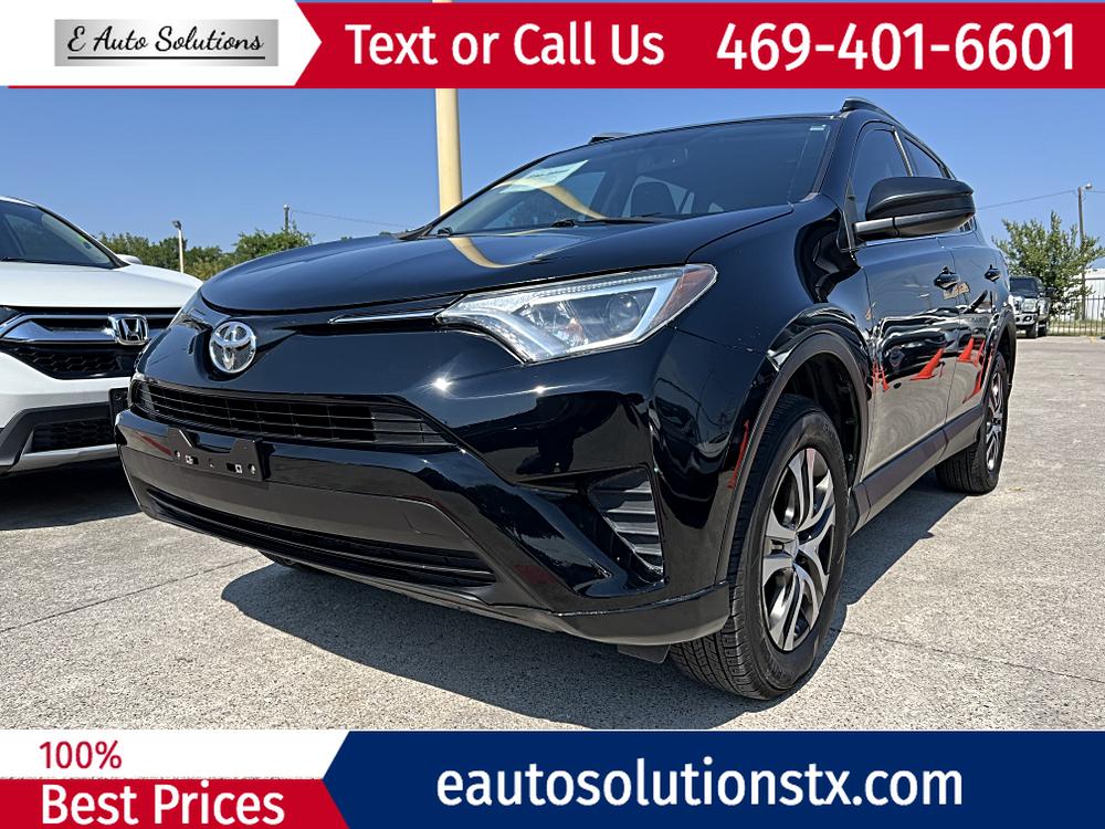 2016 Toyota RAV4 LE FWD photo