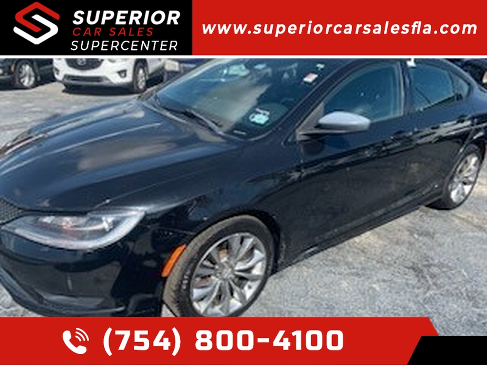 2015 Chrysler 200 S's photo