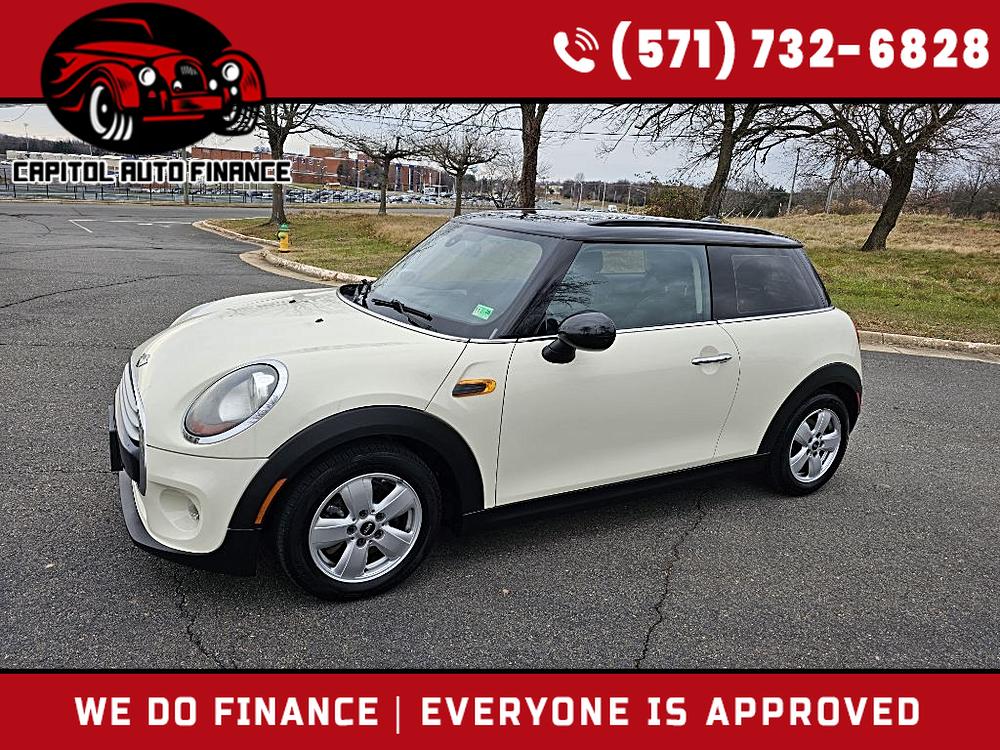 2015 MINI Cooper Base's photo