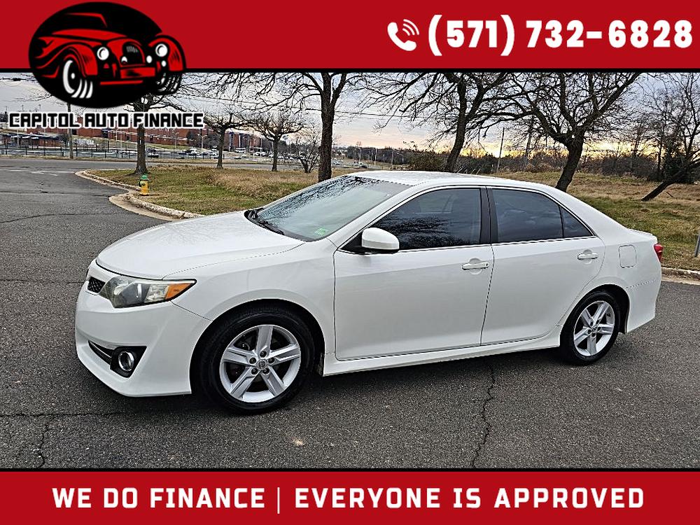 2014 Toyota Camry SE