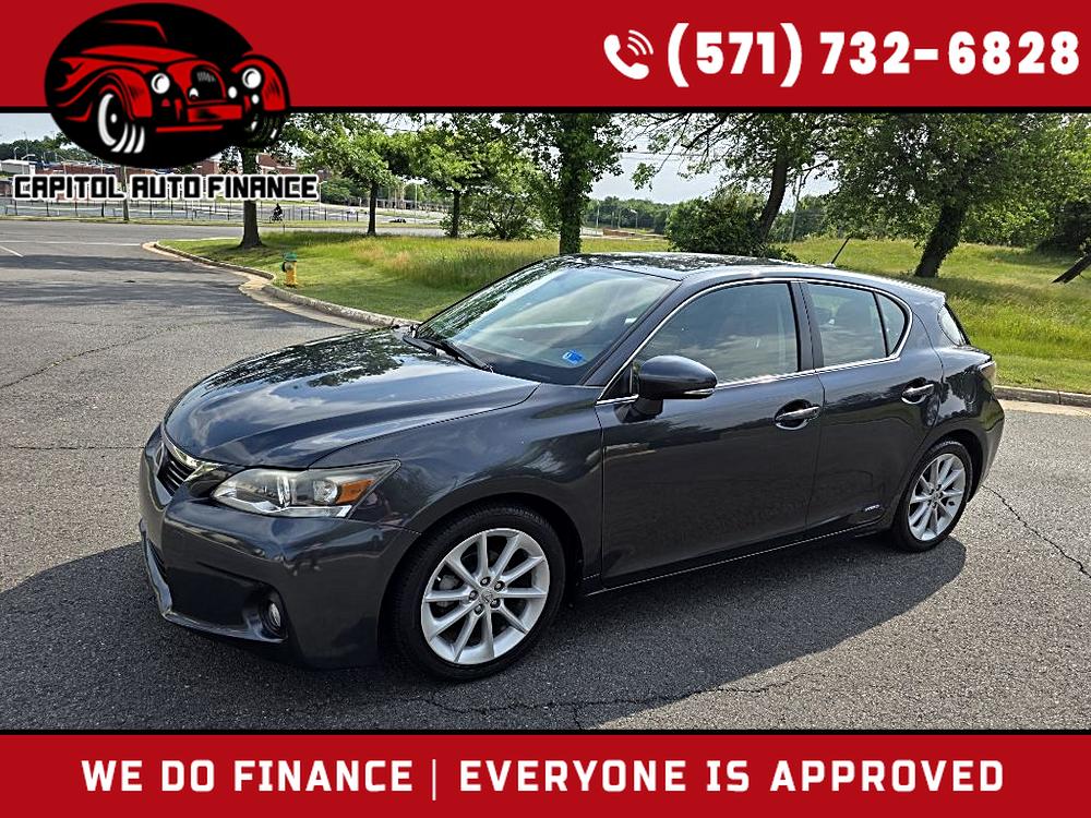 2011 Lexus CT 200h 200h Premium's photo