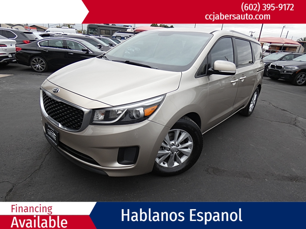 2016 Kia Sedona LX's photo