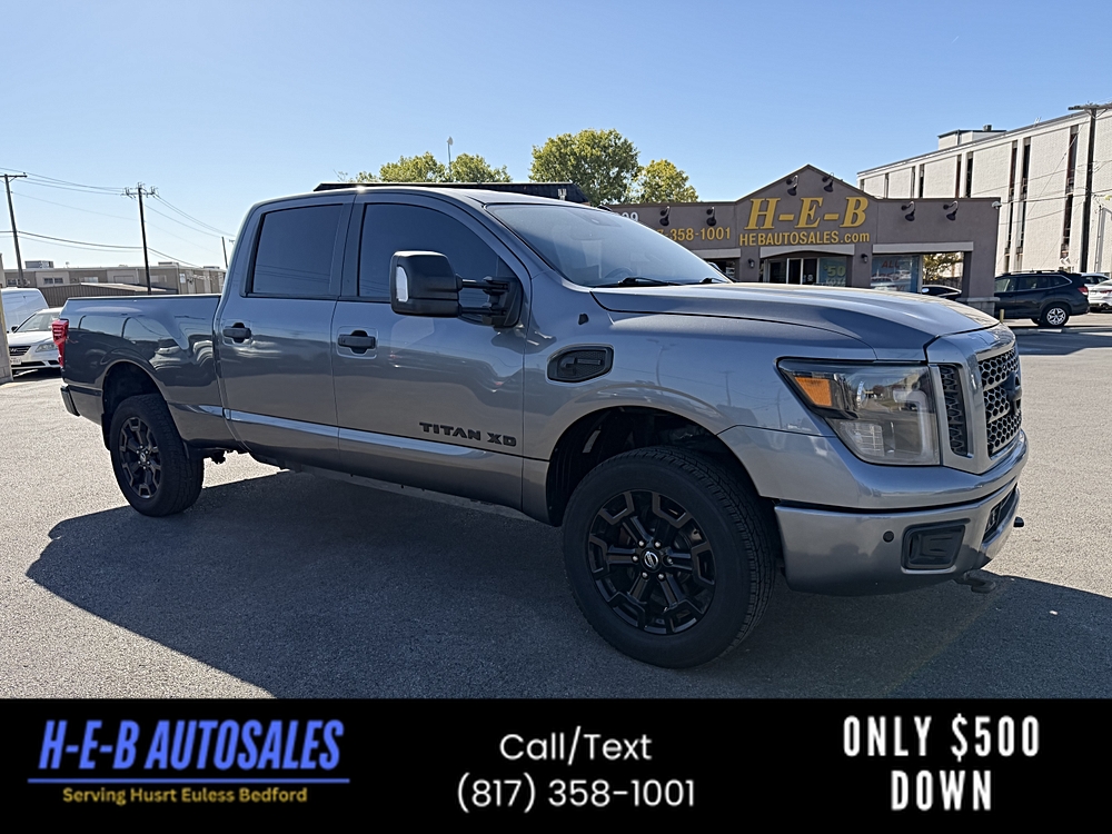 2019 Nissan Titan XD SV's photo