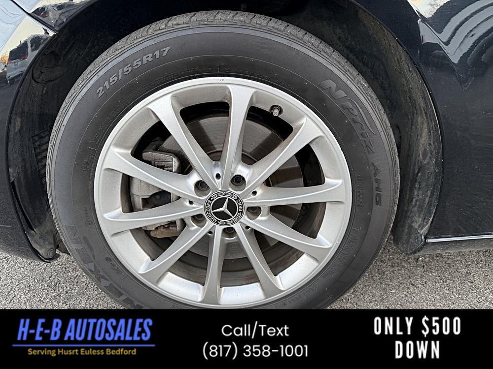 2019 Mercedes-Benz A-Class A220's photo