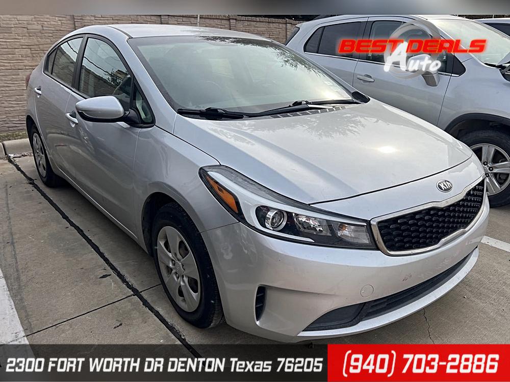 2017 Kia Forte LX's photo