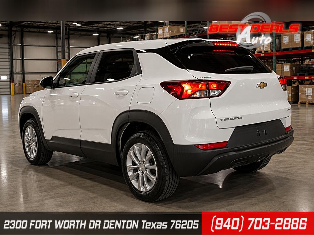 2023 Chevrolet Trailblazer LS's photo